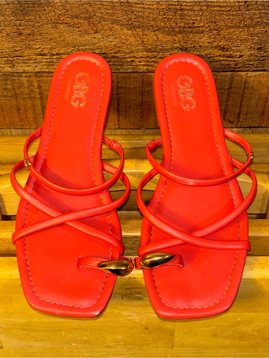 GBG Los Angeles Shoes - GBG Los Angeles Karin flat Sandals